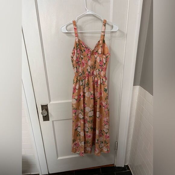 Floral Peach Dres - Picture 3 of 5